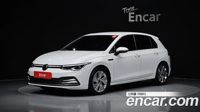 Volkswagen Golf 2022 — photo 1