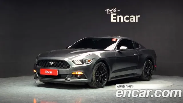 Ford Mustang 2017 — photo 1