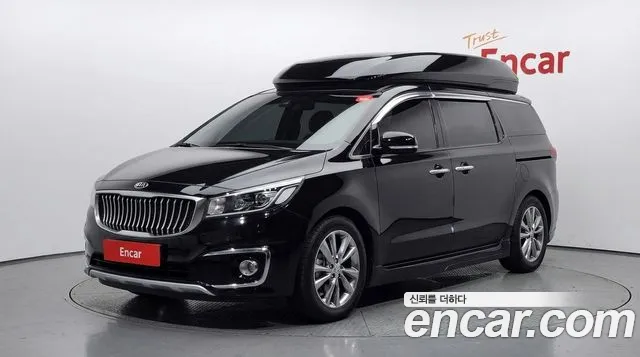Kia Canival 2018 — photo 1