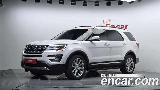 Ford Explorer 2017 — photo 1