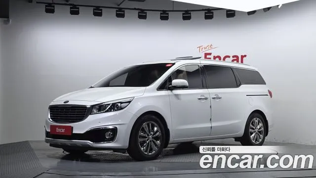 Kia Canival 2018 — photo 1