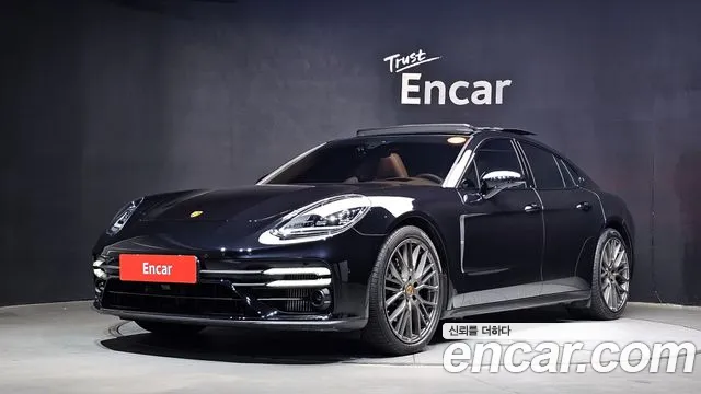 Porsche Panamera 2023 — photo 1