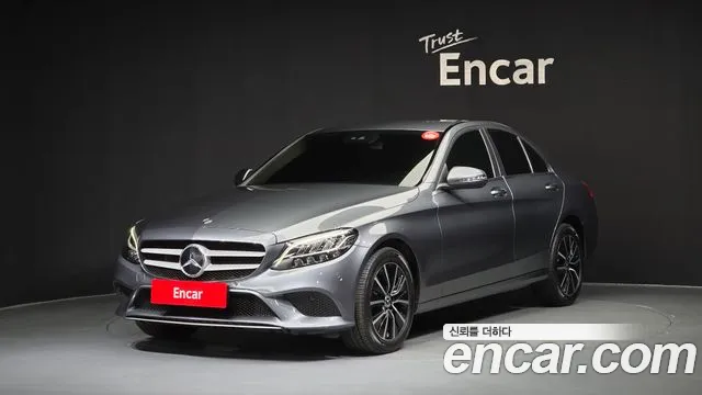 Mercedes-Benz C-Class 2019 — photo 1