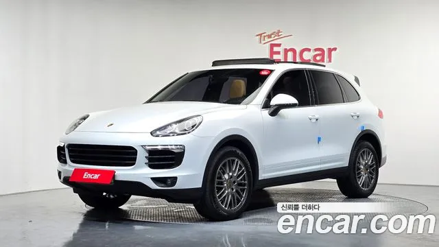 Porsche Cayenne 2016 — photo 1