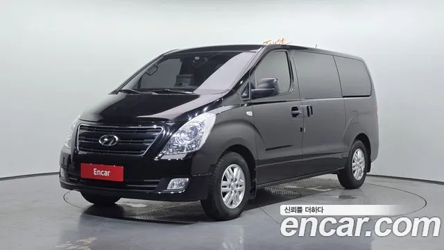 Hyundai Starex 2016 — photo 1