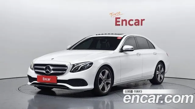 Mercedes-Benz E-Class 2019 — photo 1