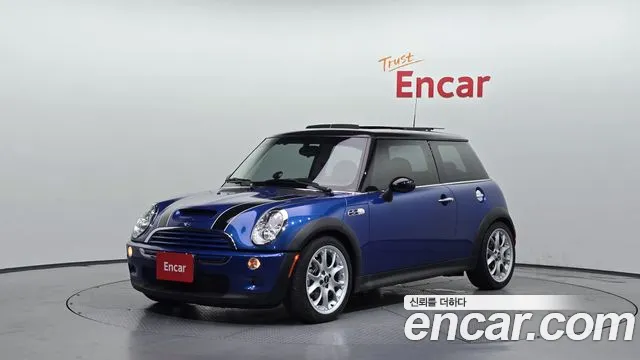 Mini Cooper 2006 — photo 1