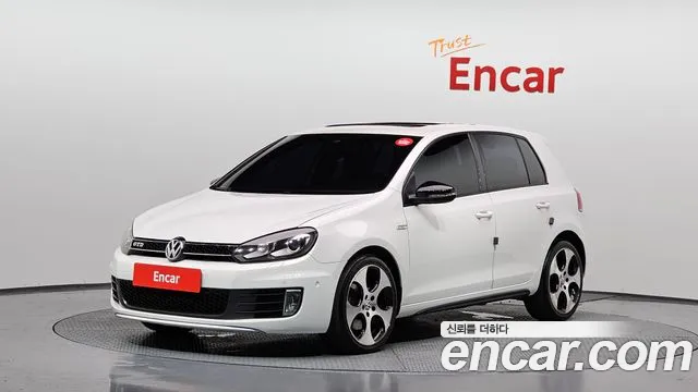 Volkswagen Golf 2010 — photo 1
