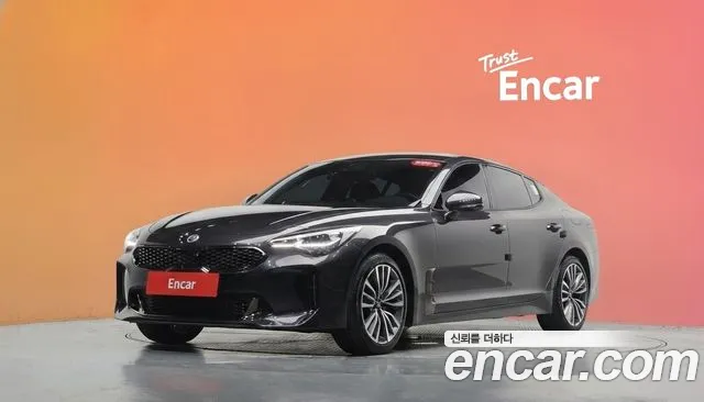 Kia Stinger 2018 — photo 1