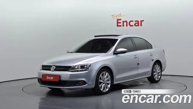 Volkswagen Jetta 2012 — photo 1