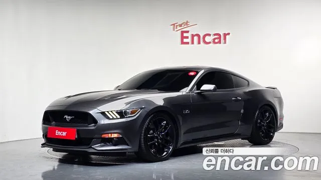 Ford Mustang 2016 — photo 1