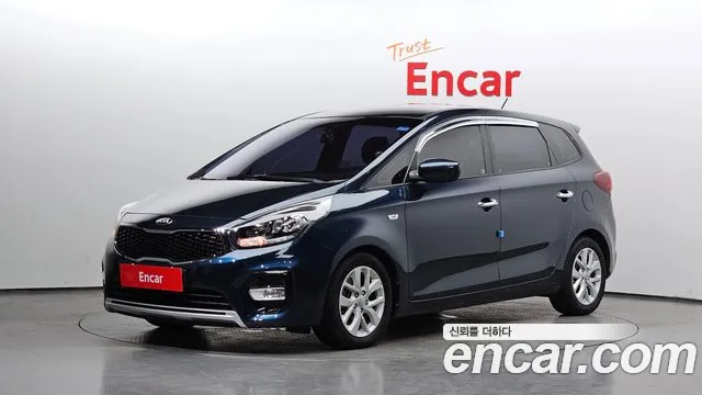 Kia Carens 2017 — photo 1