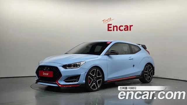 Hyundai Veloster 2022 — photo 1