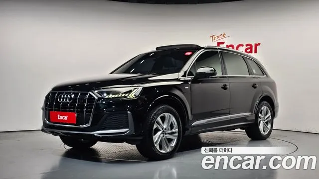 Audi Q7 2022 — photo 1