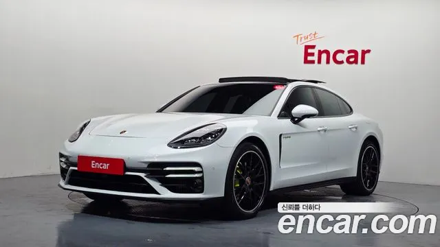 Porsche Panamera 2021 — photo 1
