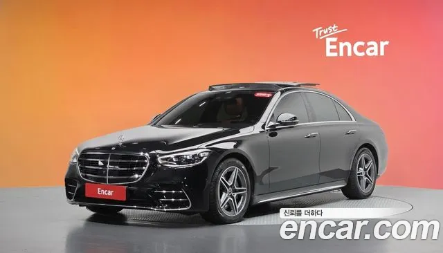 Mercedes-Benz S-Class 2023 — photo 1