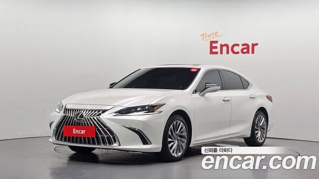 Lexus ES 2026 — photo 1