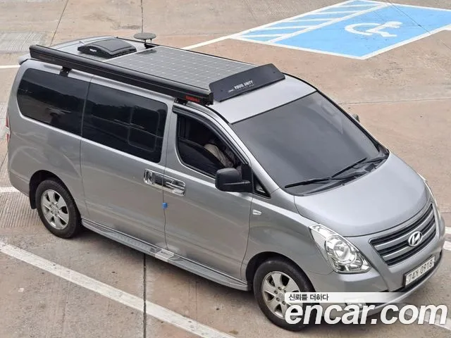 Hyundai Starex 2016 — photo 1