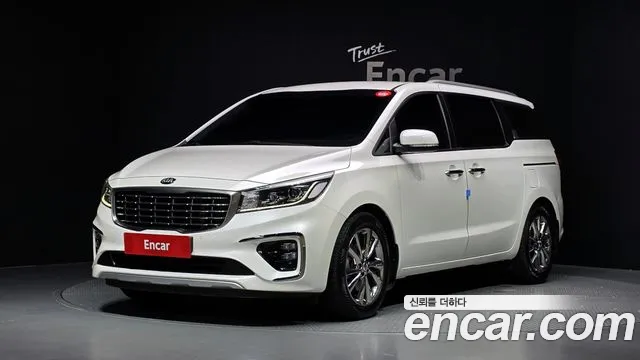 Kia Canival 2020 — photo 1