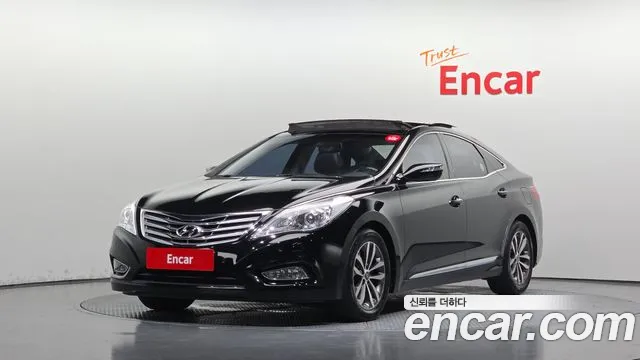Hyundai Grandeur 2011 — photo 1