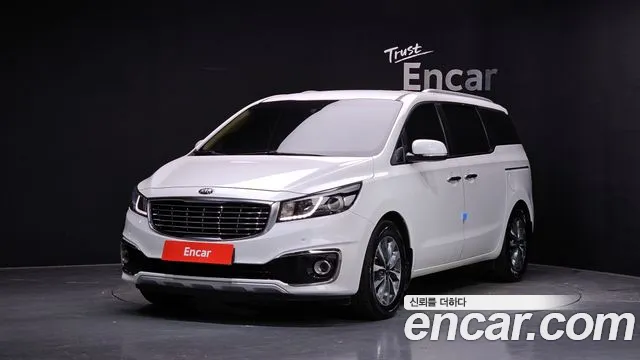 Kia Canival 2015 — photo 1