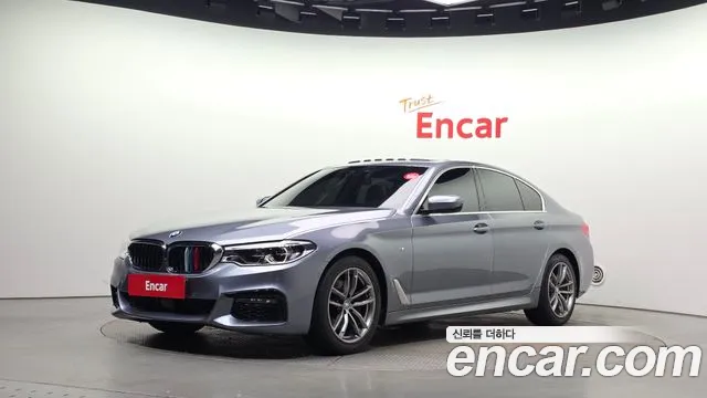 BMW 5-Series 2019 — photo 1