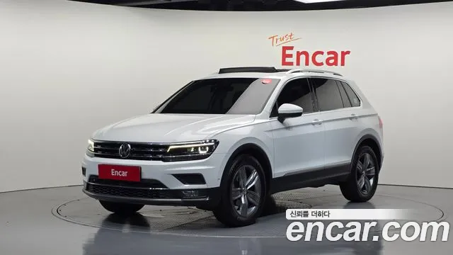 Volkswagen Tiguan 2018 — photo 1