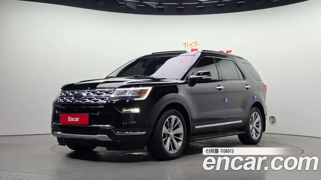 Ford Explorer 2018 — photo 1