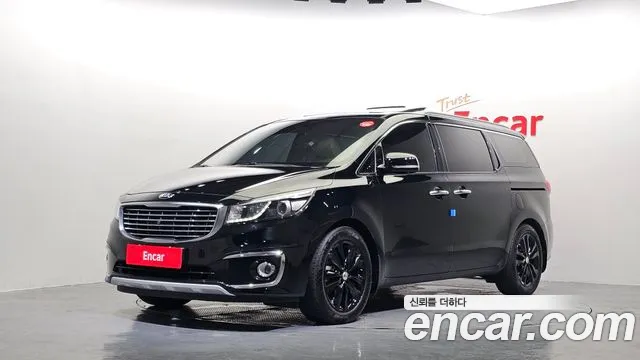 Kia Canival 2017 — photo 1