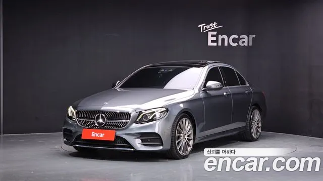 Mercedes-Benz E-Class 2017 — photo 1