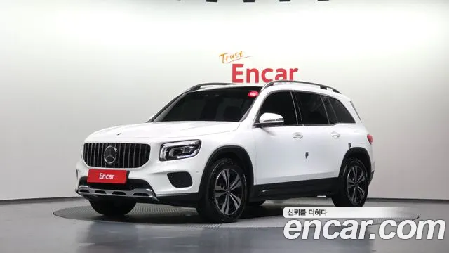 Mercedes-Benz GLB-Class 2022 — photo 1