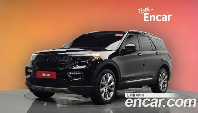 Ford Explorer 2021 — photo 1