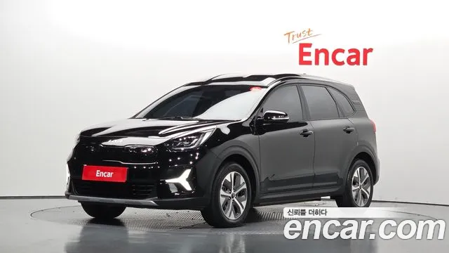 Kia Niro 2023 — photo 1