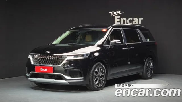 Kia Canival 2021 — photo 1