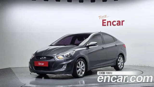 Hyundai Accent 2013 — photo 1
