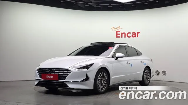 Hyundai Sonata 2022 — photo 1