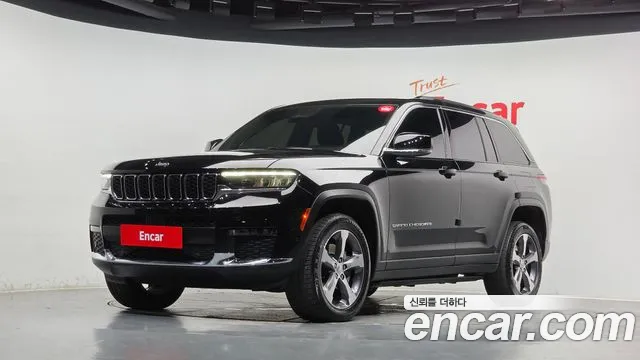 Jeep Cherokee 2023 — photo 1