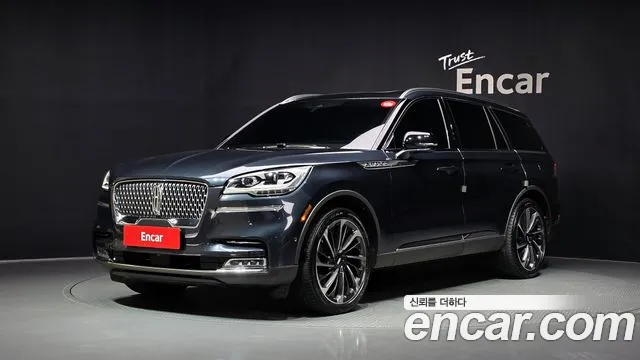Lincoln Aviator 2023 — photo 1
