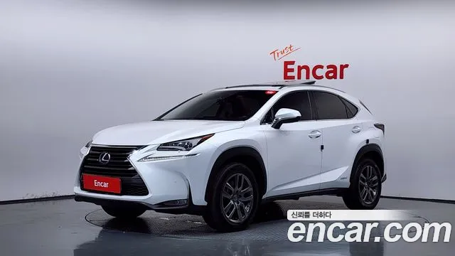 Lexus NX 2016 — photo 1