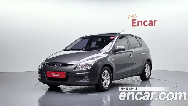 Hyundai i30 2008 — photo 1