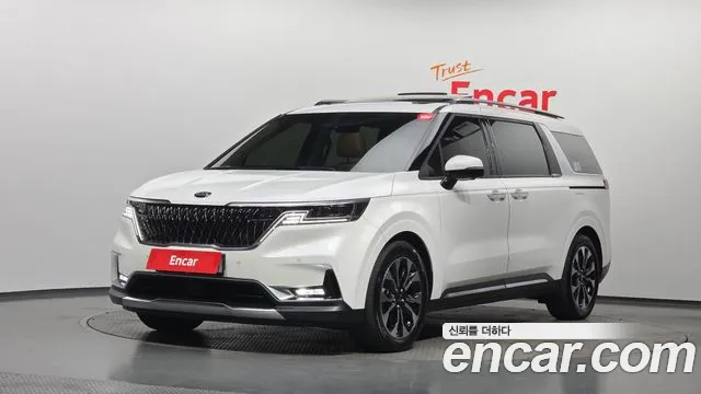 Kia Canival 2021 — photo 1