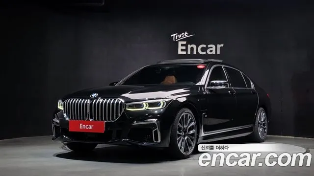BMW 7-Series 2021 — photo 1