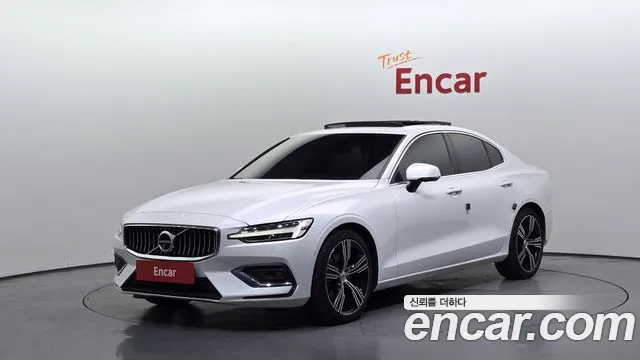 Volvo S60 2021 — photo 1