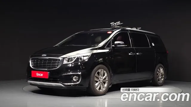 Kia Canival 2016 — photo 1