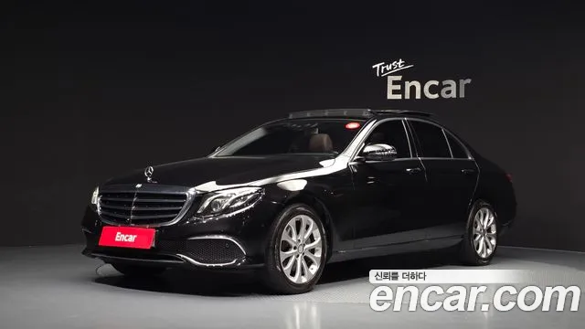 Mercedes-Benz E-Class 2017 — photo 1