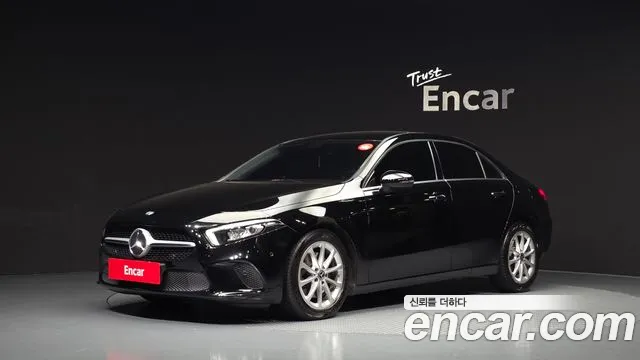 Mercedes-Benz A-Class 2020 — photo 1