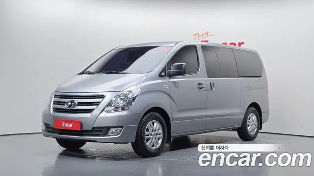 Hyundai Starex 2018 — photo 1