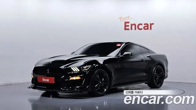 Ford Mustang 2015 — photo 1