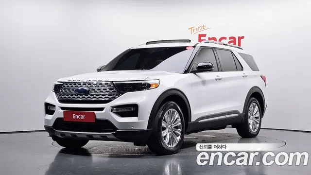 Ford Explorer 2020 — photo 1
