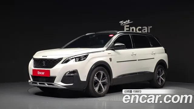Peugeot 5008 2021 — photo 1